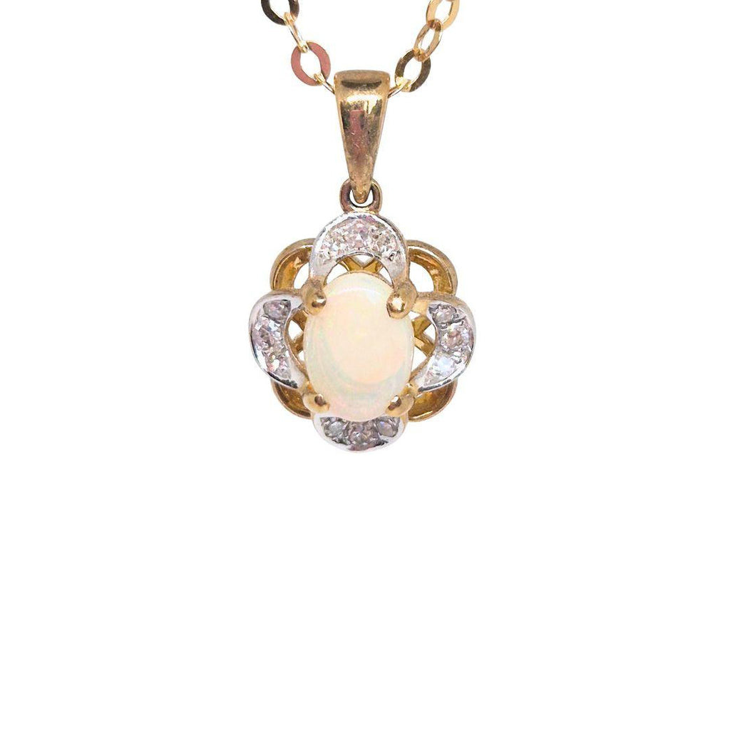 Vintage Opal & Diamond Flower Pendant – 9ct Gold