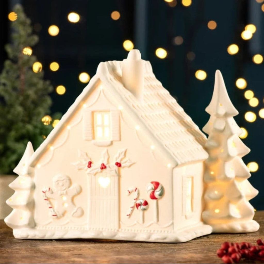 Belleek Ginger bread house LED